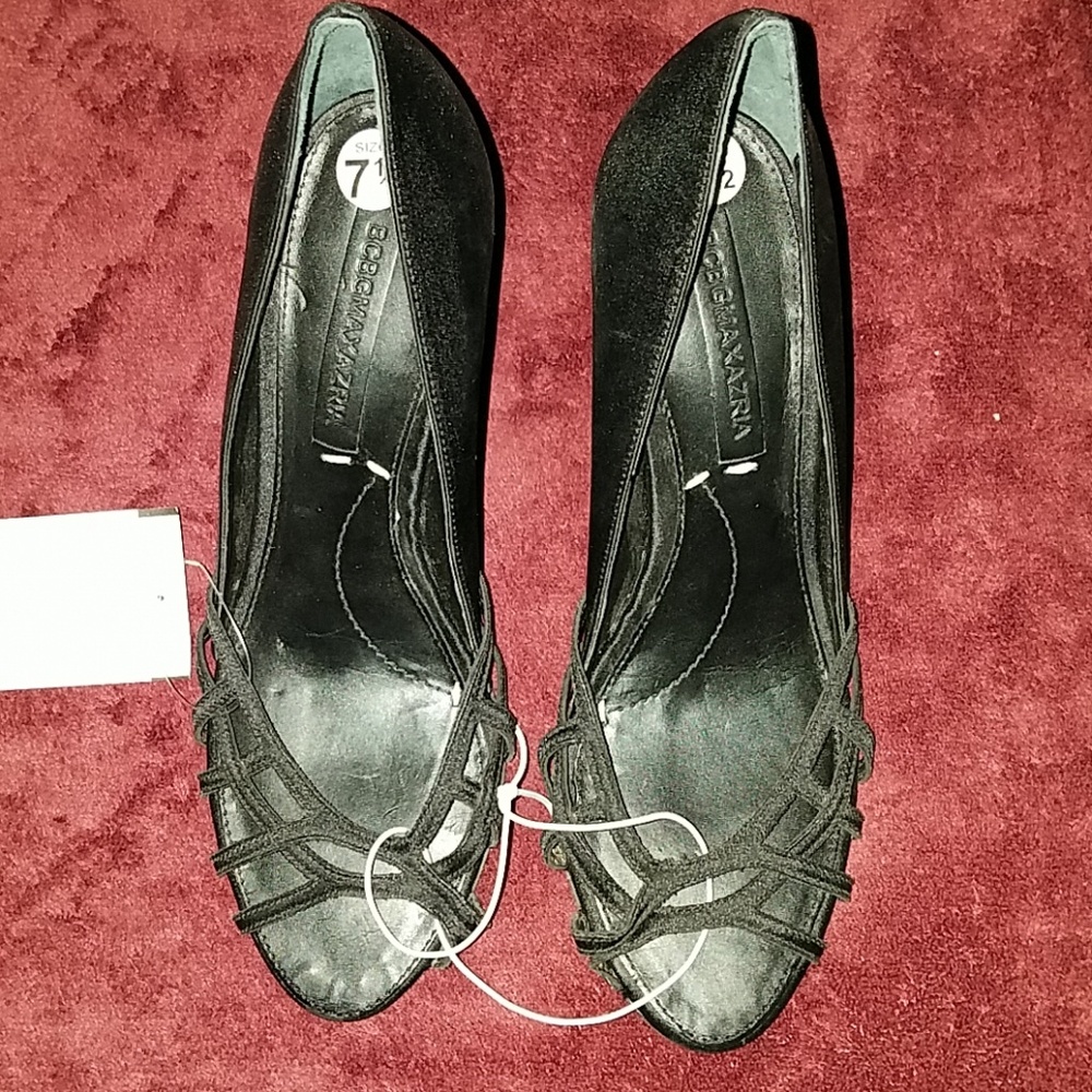 NWT BCBGMAXAZRIA STILETTOS. SIZE 7.5